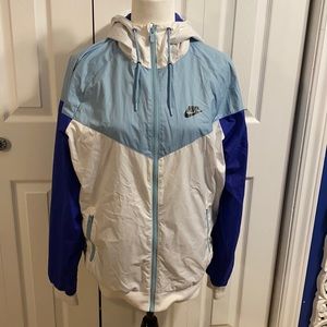 Nike Jacket - size medium